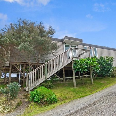 Paroa Bay Chalets - Te Whare Tui Russell Exteriör bild