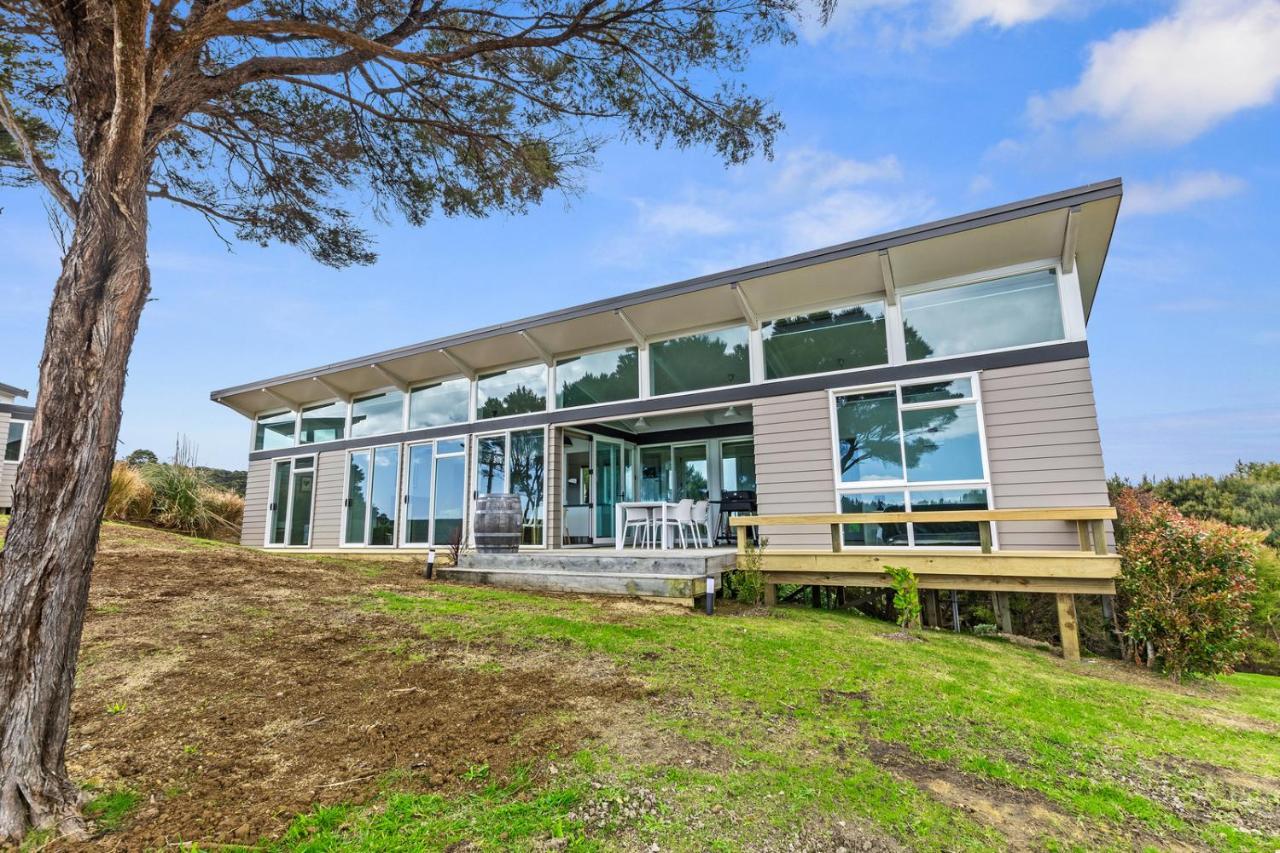 Paroa Bay Chalets - Te Whare Tui Russell Exteriör bild