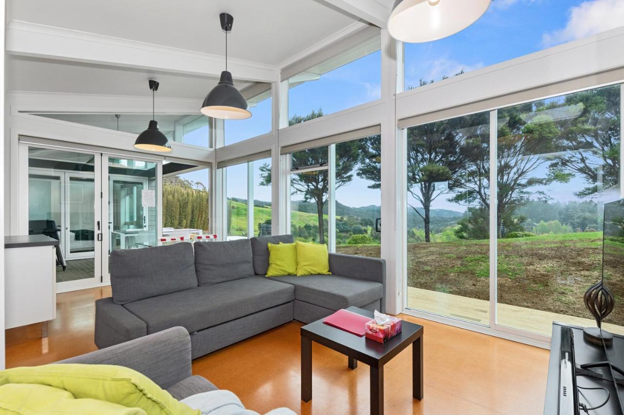 Paroa Bay Chalets - Te Whare Tui Russell Exteriör bild