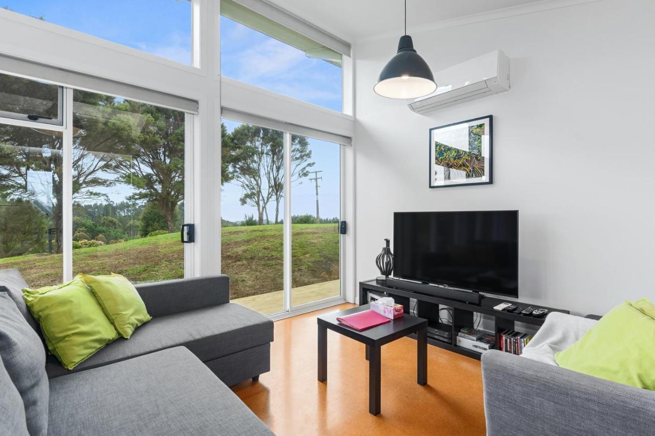 Paroa Bay Chalets - Te Whare Tui Russell Exteriör bild