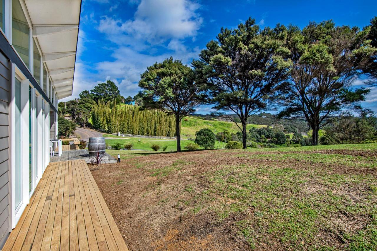 Paroa Bay Chalets - Te Whare Tui Russell Exteriör bild