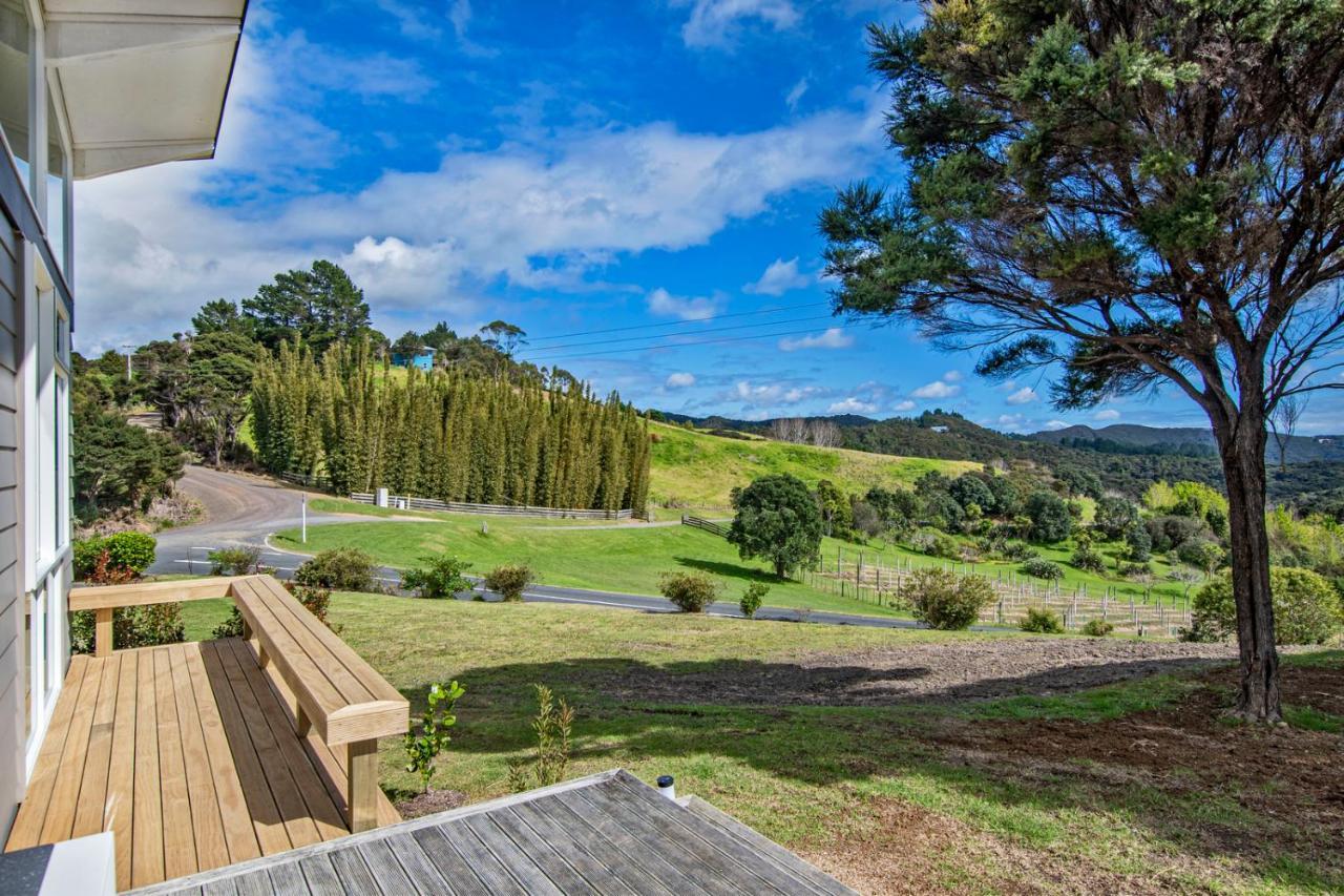 Paroa Bay Chalets - Te Whare Tui Russell Exteriör bild